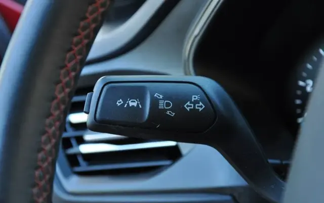 FORD Focus Turnier 1.5 EcoBoost Start-Stopp-System ST-LINE