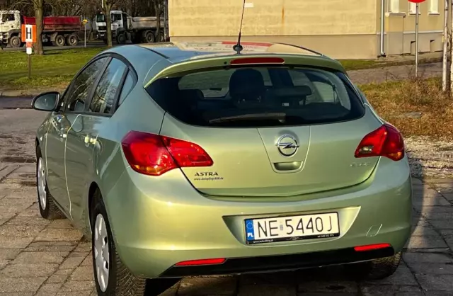 OPEL Astra 1.4 (100 KM) ecoFLEX