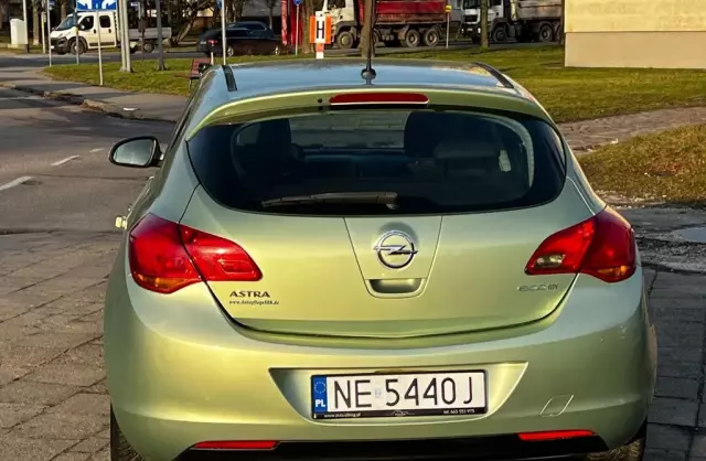 OPEL Astra 1.4 (100 KM) ecoFLEX