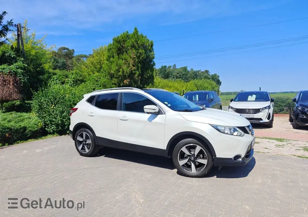 NISSAN Qashqai 1.5 dCi N-Connecta
