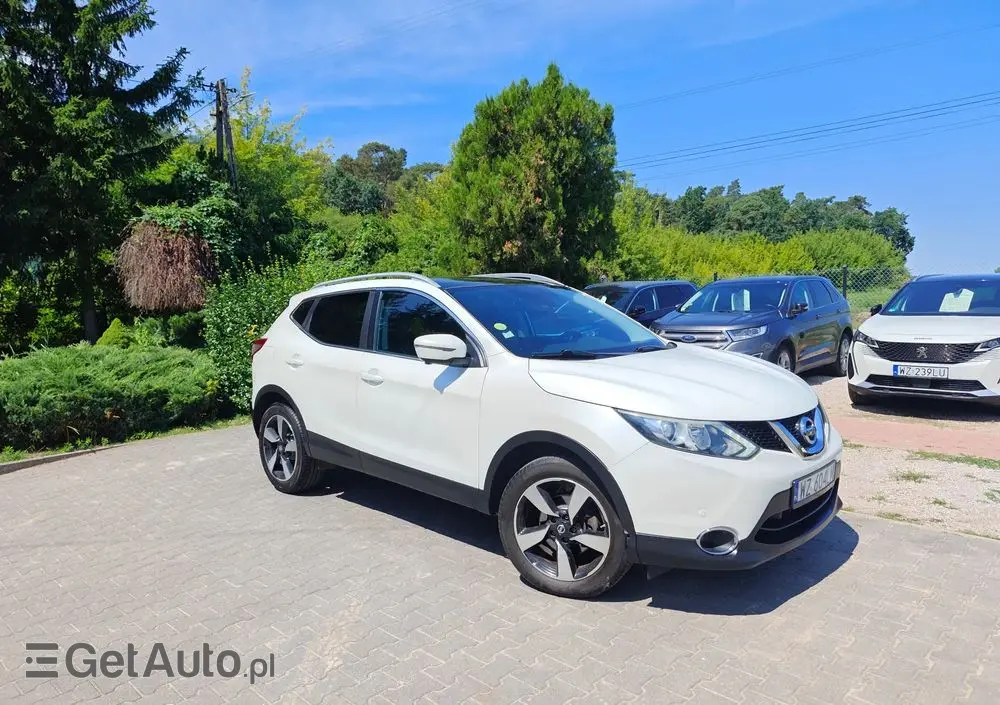 NISSAN Qashqai 1.5 dCi N-Connecta