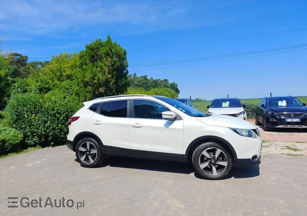 NISSAN Qashqai 1.5 dCi N-Connecta