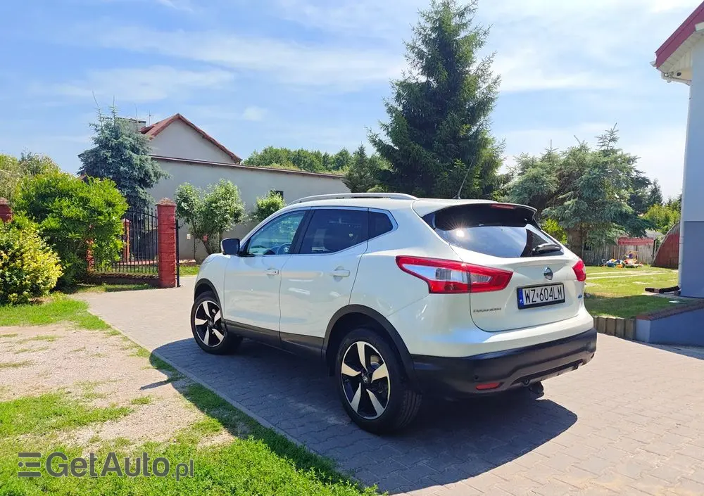 NISSAN Qashqai 1.5 dCi N-Connecta