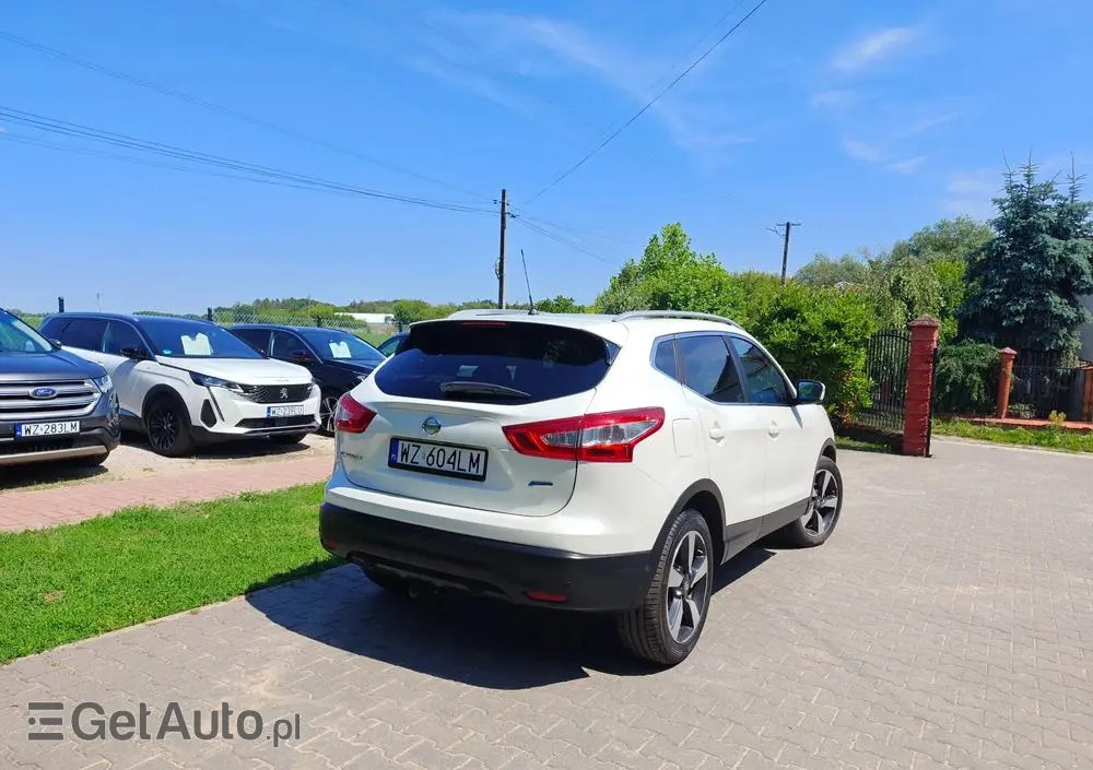 NISSAN Qashqai 1.5 dCi N-Connecta