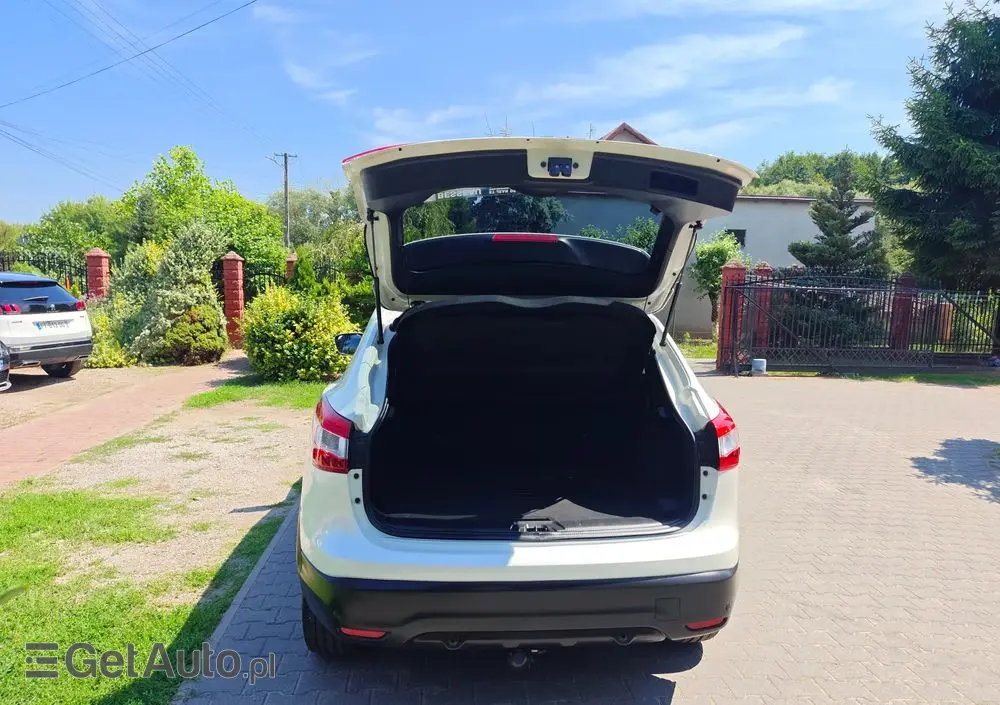 NISSAN Qashqai 1.5 dCi N-Connecta