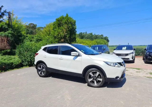 NISSAN Qashqai 1.5 dCi N-Connecta