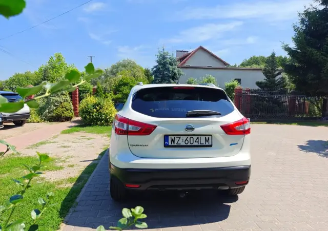 NISSAN Qashqai 1.5 dCi N-Connecta