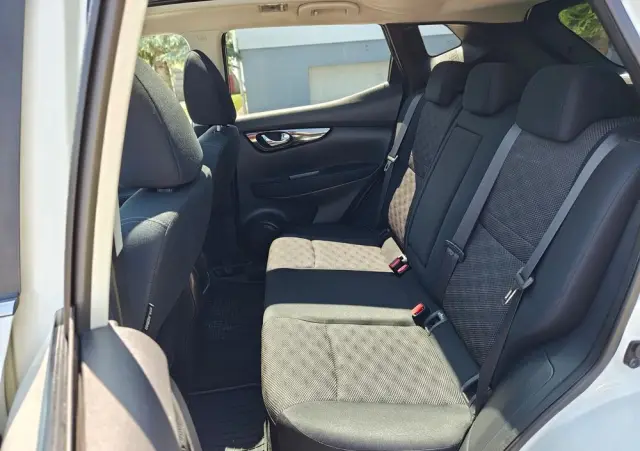 NISSAN Qashqai 1.5 dCi N-Connecta
