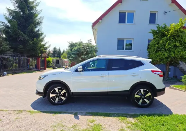 NISSAN Qashqai 1.5 dCi N-Connecta