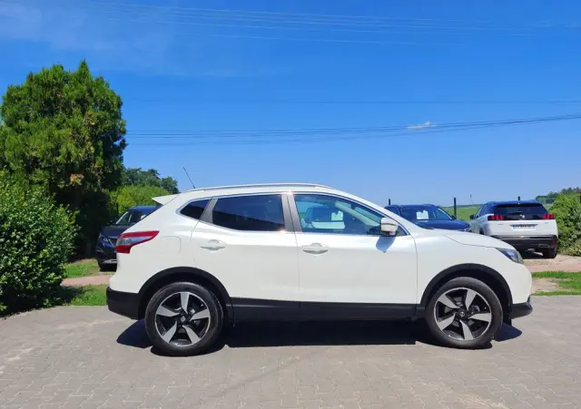 NISSAN Qashqai 1.5 dCi N-Connecta