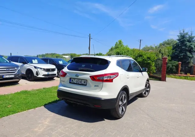 NISSAN Qashqai 1.5 dCi N-Connecta