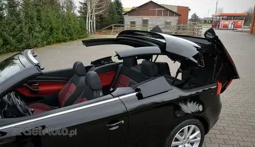 VOLKSWAGEN Eos 