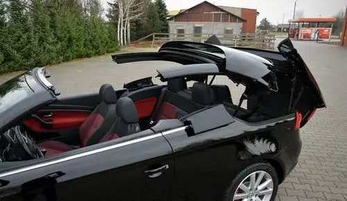 VOLKSWAGEN Eos 