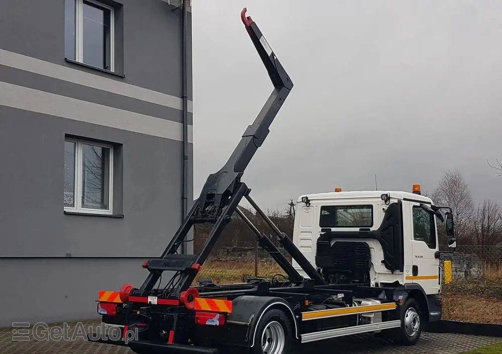 MAN TGL 12.220 HAKOWIEC 4x2 KLIMA DO KONTENERÓW MANUAL 