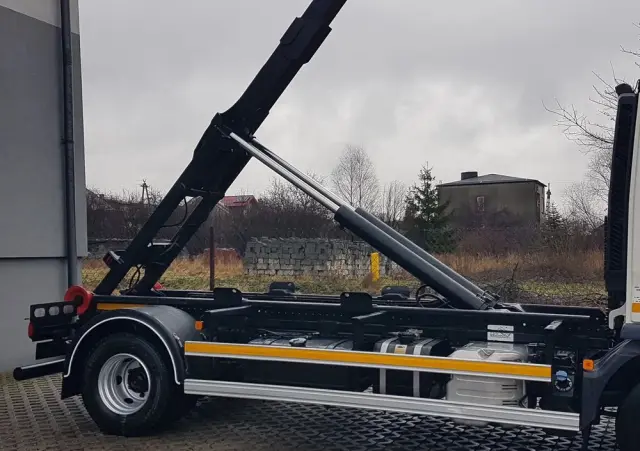 MAN TGL 12.220 HAKOWIEC 4x2 KLIMA DO KONTENERÓW MANUAL 