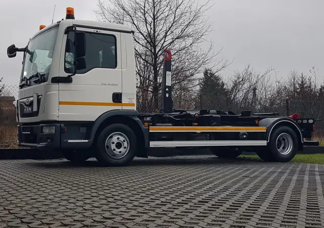 MAN TGL 12.220 HAKOWIEC 4x2 KLIMA DO KONTENERÓW MANUAL 