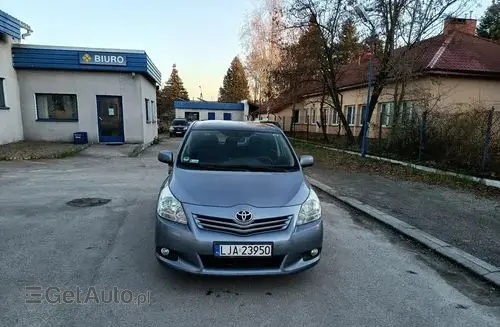 TOYOTA Verso 