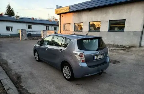 TOYOTA Verso 