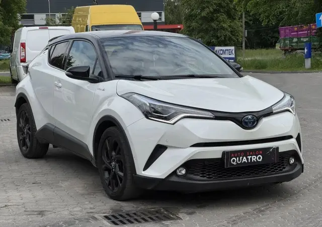 TOYOTA C-HR 