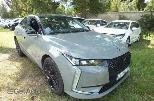 DS 4 