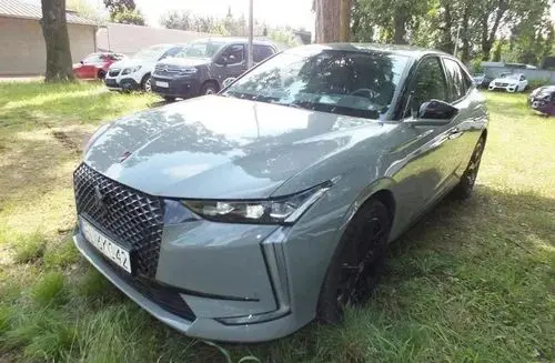DS 4 