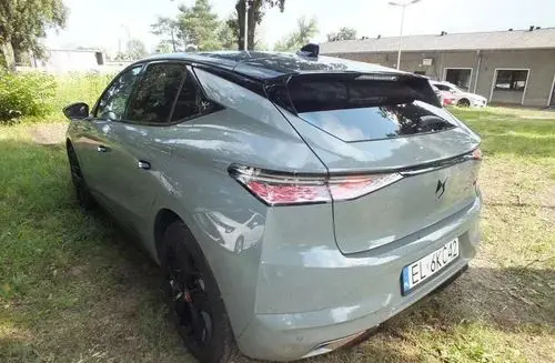 DS 4 