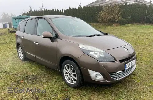 RENAULT Grand Scenic 