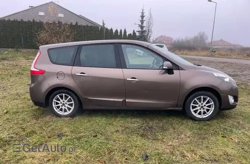 RENAULT Grand Scenic 