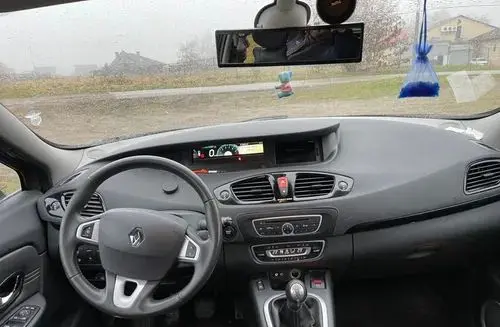 RENAULT Grand Scenic 