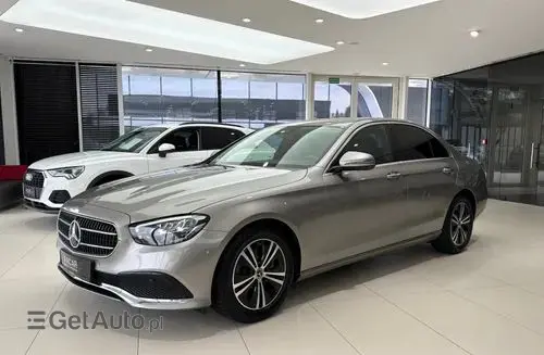 MERCEDES-BENZ Klasa E 