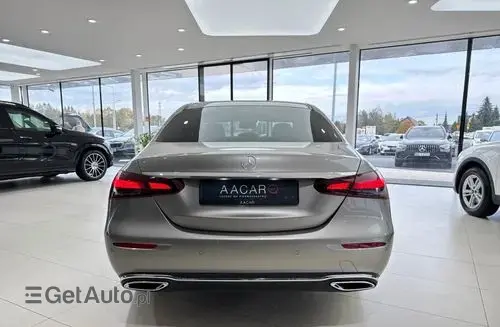 MERCEDES-BENZ Klasa E 