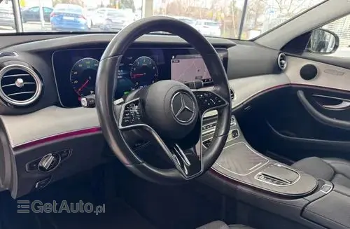 MERCEDES-BENZ Klasa E 