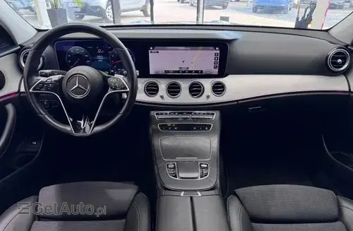 MERCEDES-BENZ Klasa E 