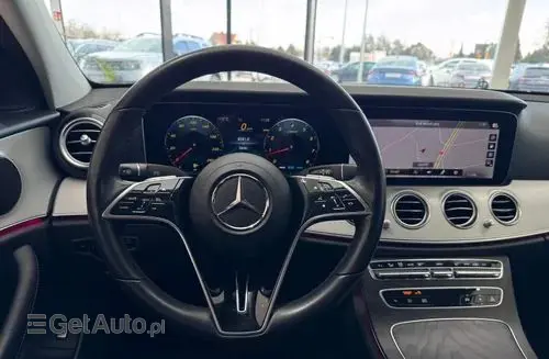 MERCEDES-BENZ Klasa E 