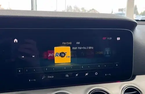 MERCEDES-BENZ Klasa E 