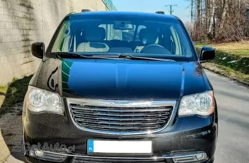 CHRYSLER Town & Country 