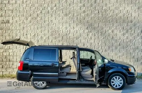 CHRYSLER Town & Country 