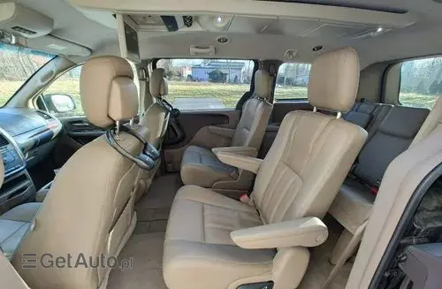 CHRYSLER Town & Country 