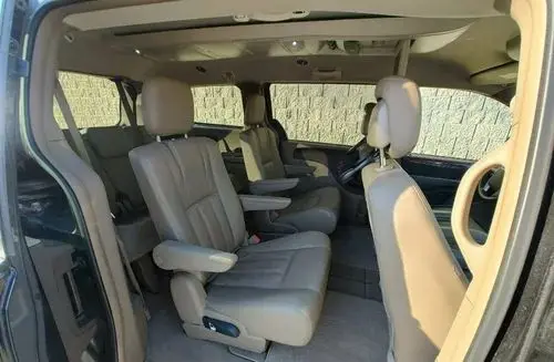 CHRYSLER Town & Country 