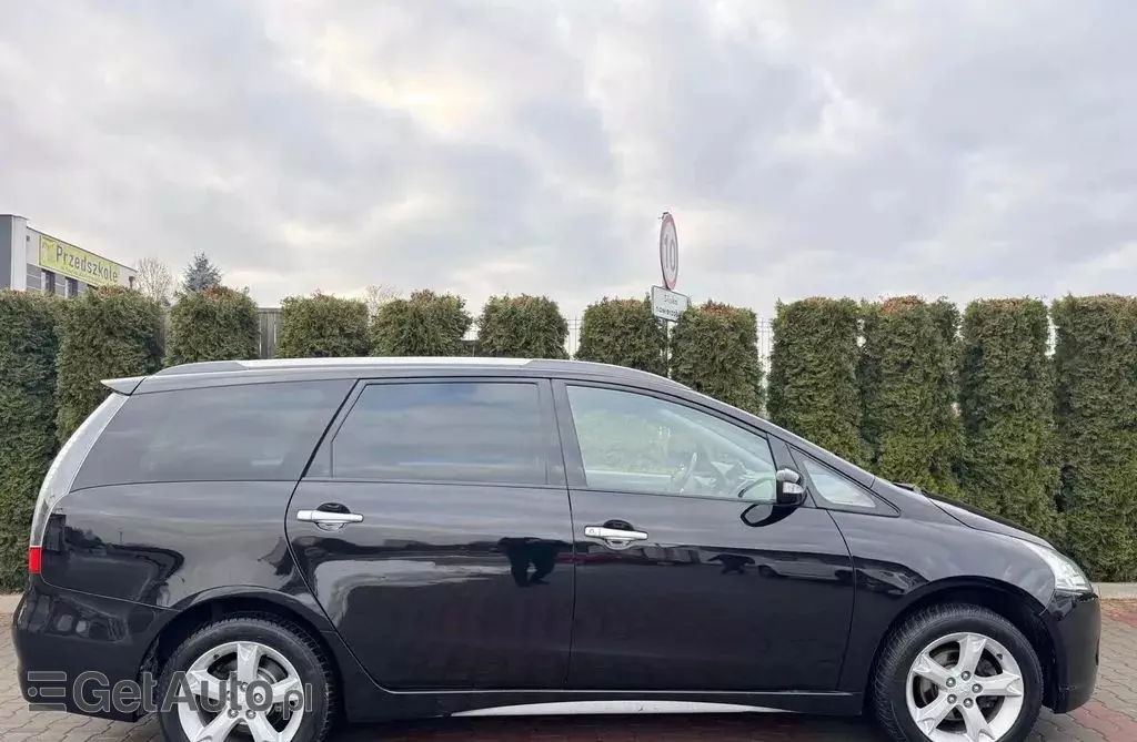 MITSUBISHI Grandis 