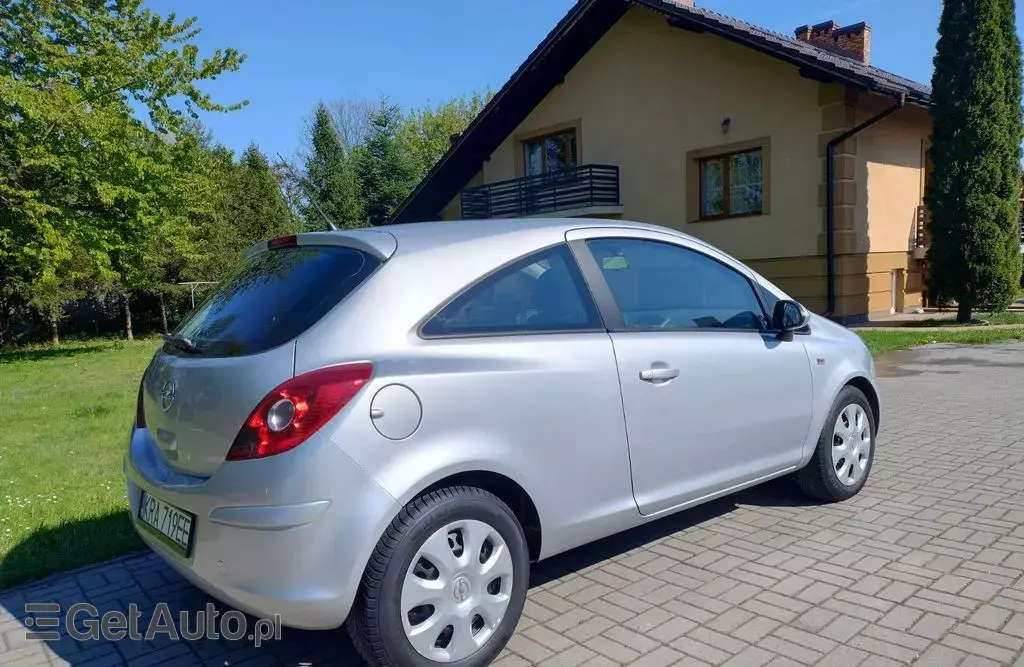 OPEL Corsa 