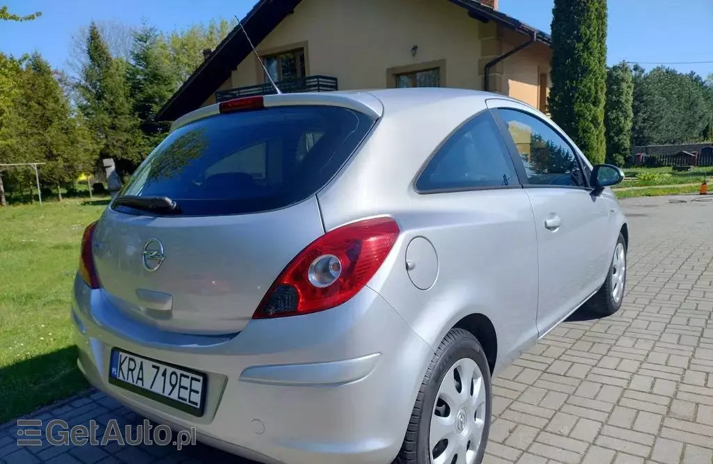 OPEL Corsa 