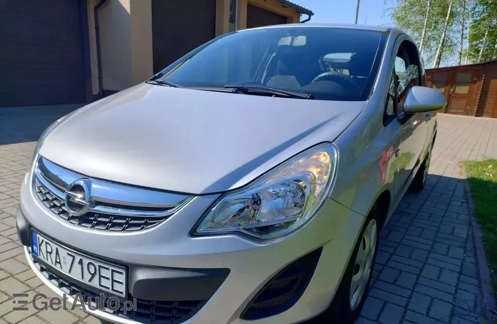 OPEL Corsa 