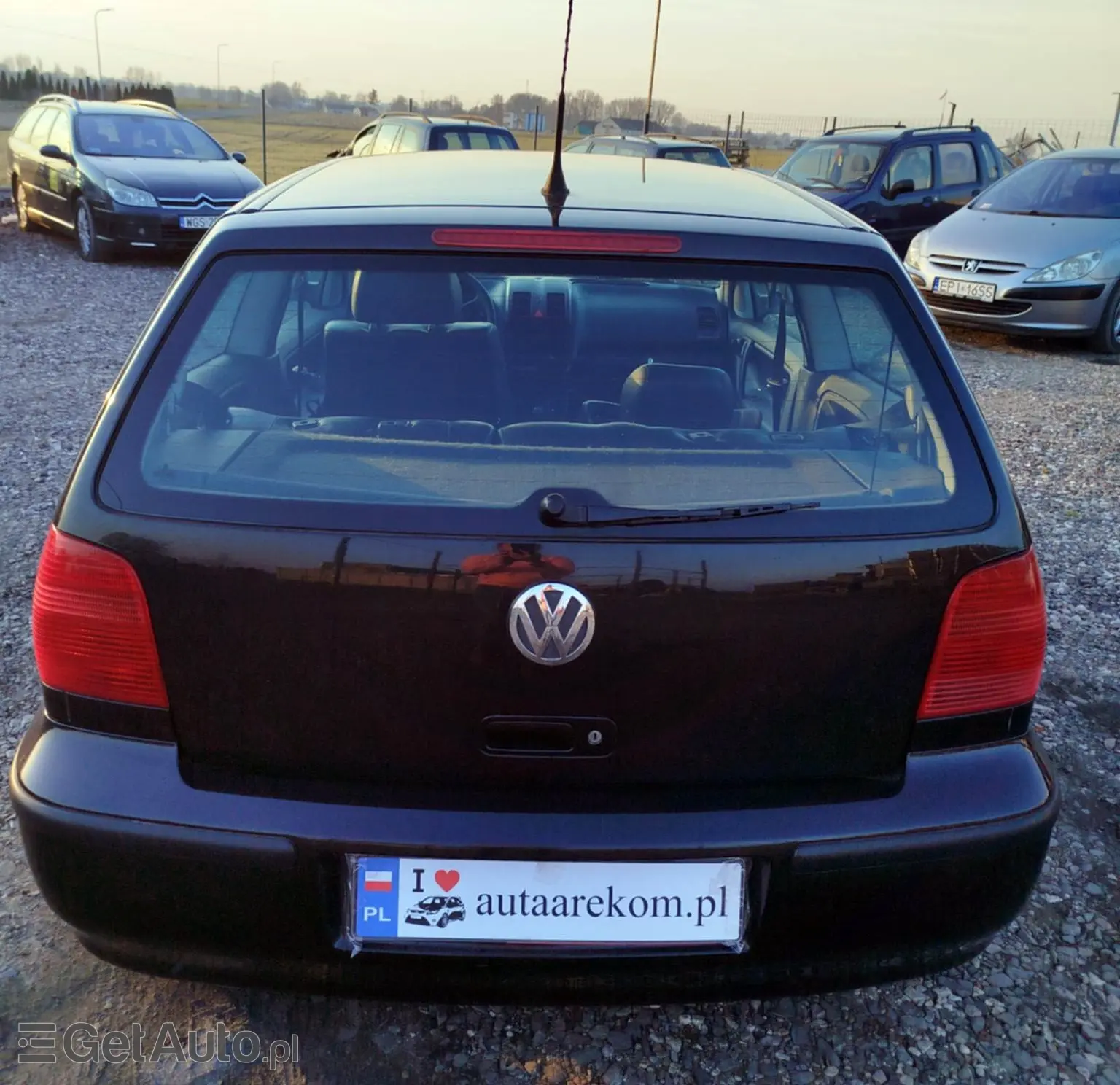VOLKSWAGEN Polo 