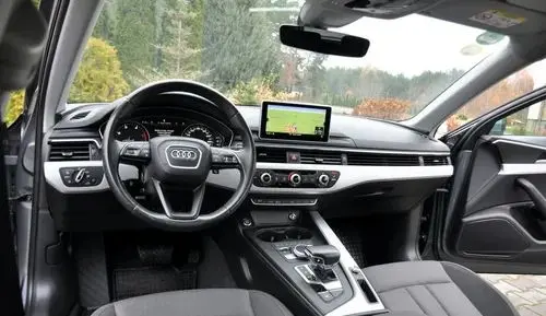 AUDI A4 