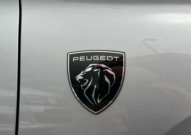 PEUGEOT 308 1.5 BlueHDi GT Pack S&S EAT8