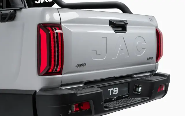 JAC T9 