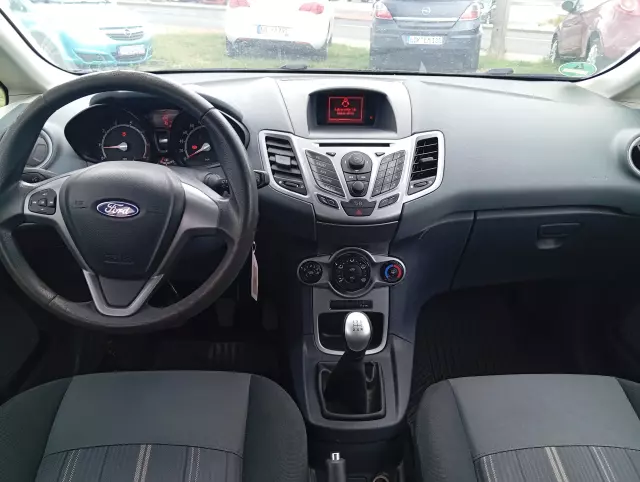 FORD Fiesta Titanium
