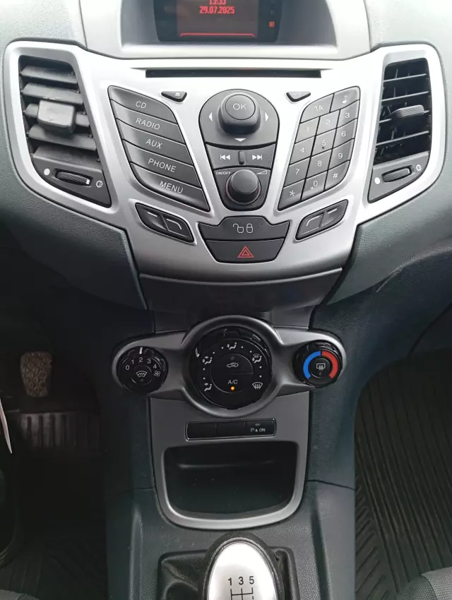 FORD Fiesta Titanium