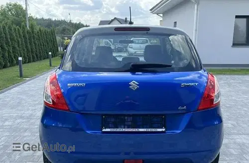 SUZUKI Swift 